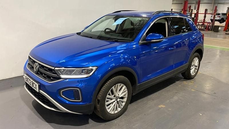 Blue Used 2023 VW T-Roc Life SUV | £17,998 (Fair price) - Image 1/3