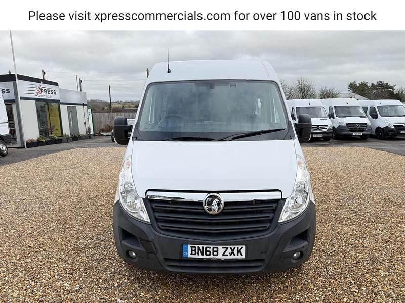 Used Vauxhall Movano 130 HP (95 kW) 2018 White MPV