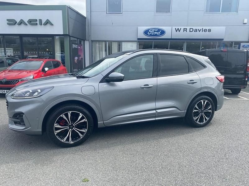 Used Ford Kuga ST-Line X 225 HP (165 kW) 2023 Silver SUV