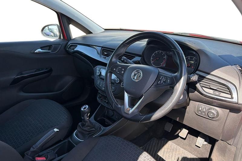 Second-hand Vauxhall Corsa 70 CP (51 kW) 2015 Roșu Hatchback