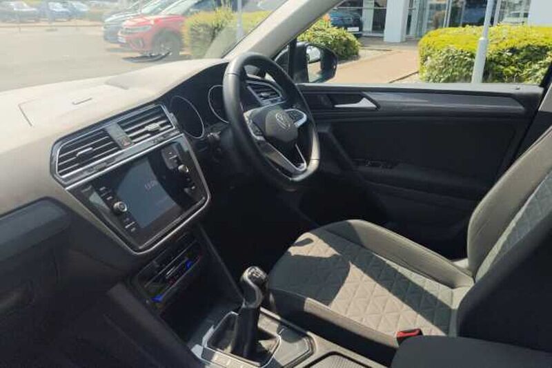 Image 2/4