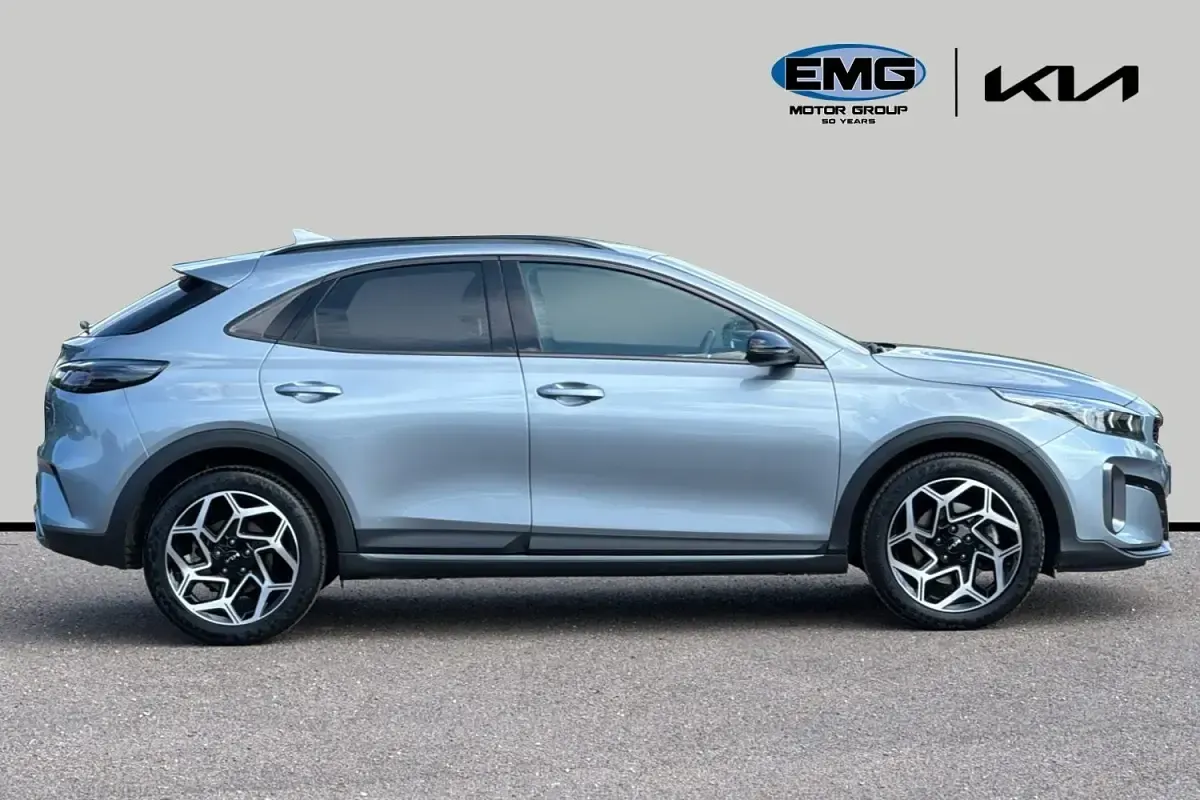 Usado Kia XCeed GT-Line 138 CV (101 kW) 2025 Plateado SUV