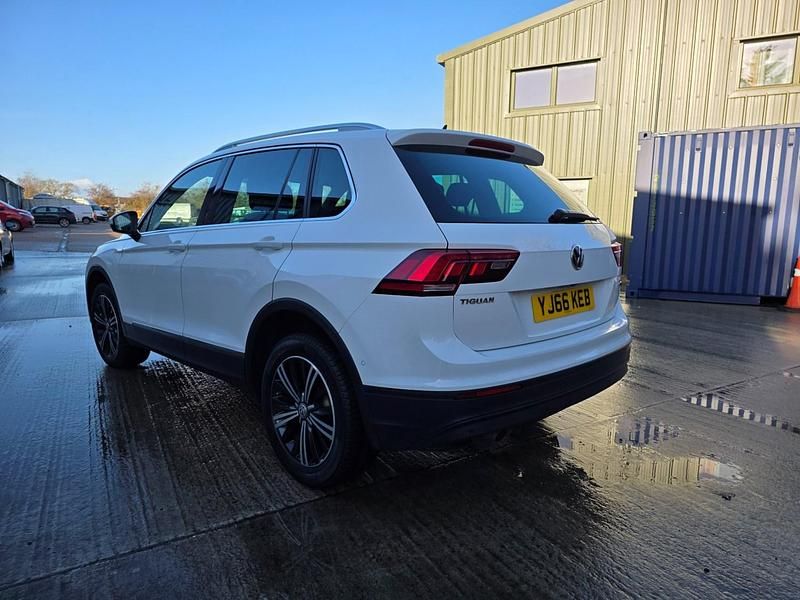 Used VW Tiguan SE 150 HP (110 kW) 2017 White SUV