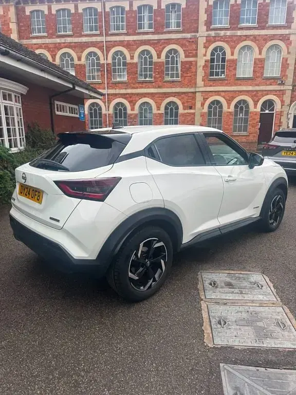 Used Nissan Juke N-Connecta 143 HP (105 kW) 2024 White SUV