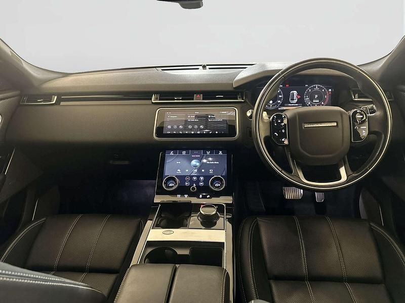 Used Land Rover Range Rover Velar SE Dynamic 240 HP (176 kW) 2019 Silver SUV