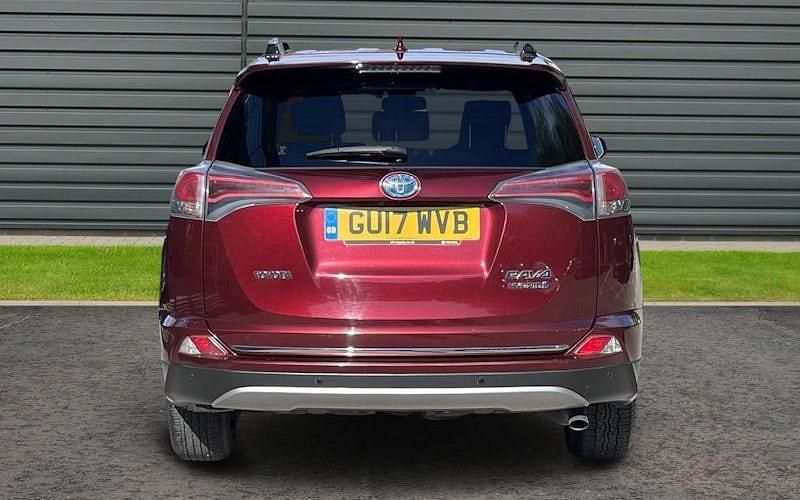 Used Toyota RAV4 197 HP (144 kW) 2016 SUV