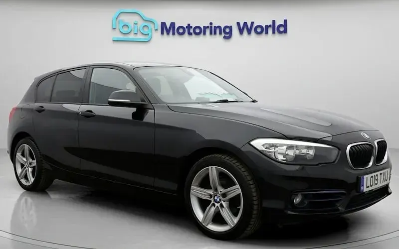 Used BMW 118 Sport Line 136 HP (100 kW) 2019 Hatchback