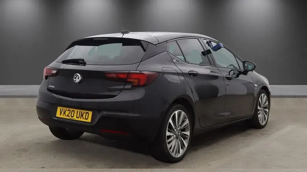 Used Vauxhall Astra SRi 145 HP (106 kW) 2020 Black Hatchback
