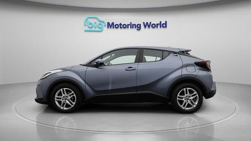 Used Toyota C-HR 122 HP (89 kW) 2022 Grey SUV