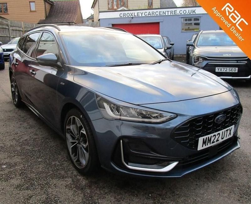 Blue Used 2022 Ford Focus ST-Line Estate | £14,000 (Fair price) - Image 1/4