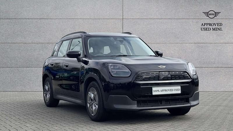 Black Used 2024 Mini Countryman SUV | £26,764 (Good price) - Image 1/4