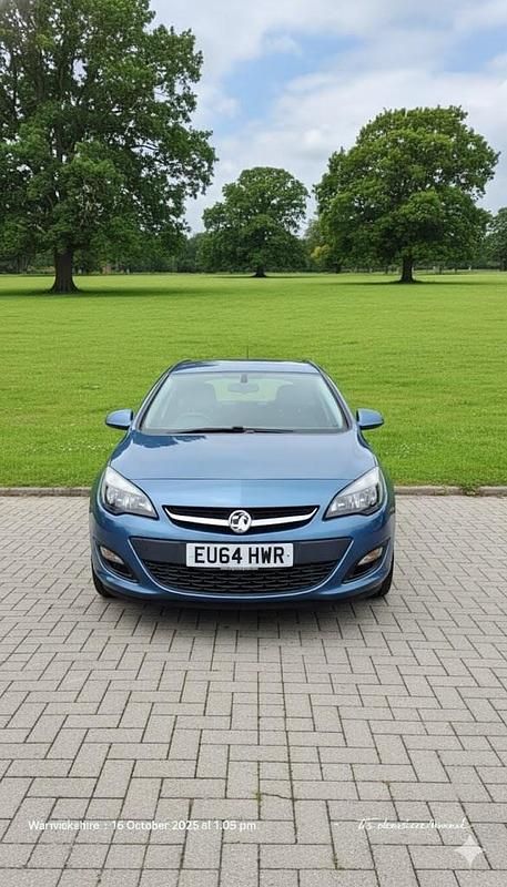 Used Vauxhall Astra Design Edition 2019 Blue Estate
