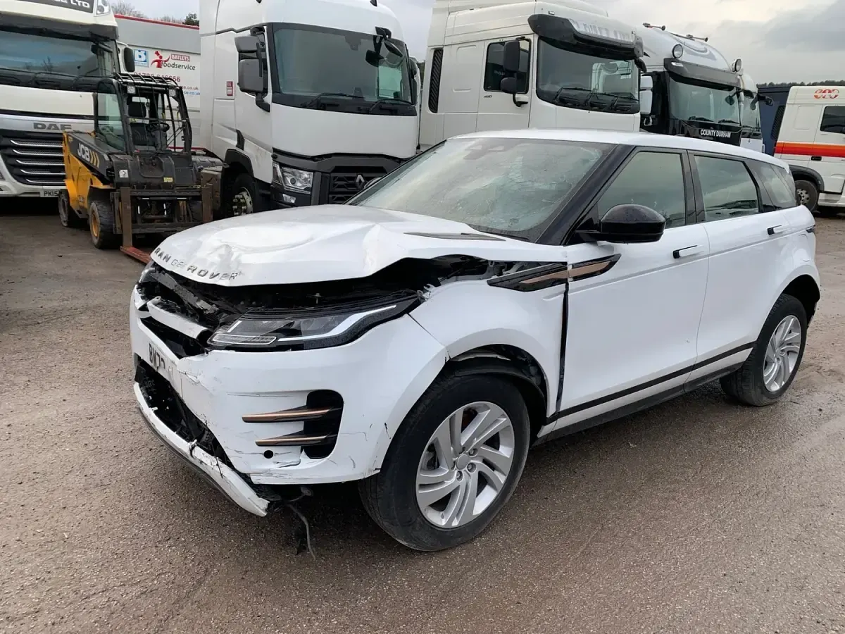 Used Land Rover Range Rover evoque R-Dynamic 160 HP (117 kW) 2023 White Estate