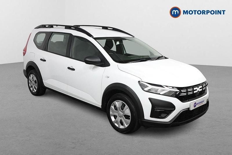 White Used 2023 Dacia Jogger Essentiel MPV | £12,949 (Fair price) - Image 1/4