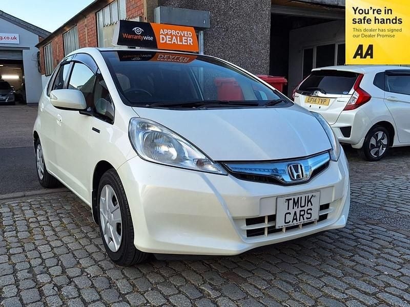 Pearl white Used 2012 Honda Jazz Hybrid Hatchback | £4,495 (Good price) - Image 1/4