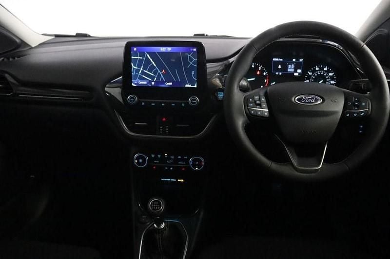 Used Ford Puma Titanium 125 HP (91 kW) 2022 White SUV