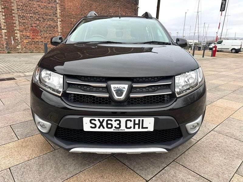 Used Dacia Sandero Lauréate 90 HP (66 kW) 2013 Black Hatchback