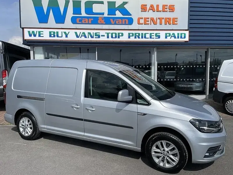 Używany VW Caddy Highline 101 KM (74 kW) 2016 Srebrny Minivan
