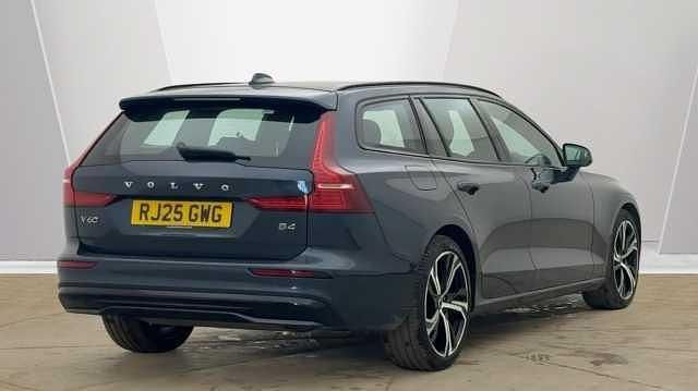 Used Volvo V60 Plus 194 HP (142 kW) 2025 Estate