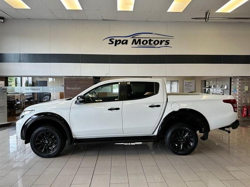 Used Mitsubishi L200 181 HP (133 kW) 2020 White Pickup