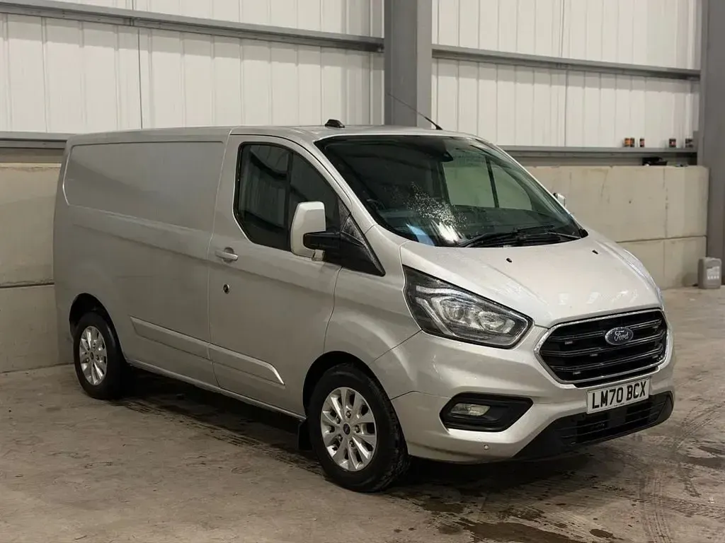 Used Ford Transit Custom Limited 130 HP (95 kW) 2020 Silver