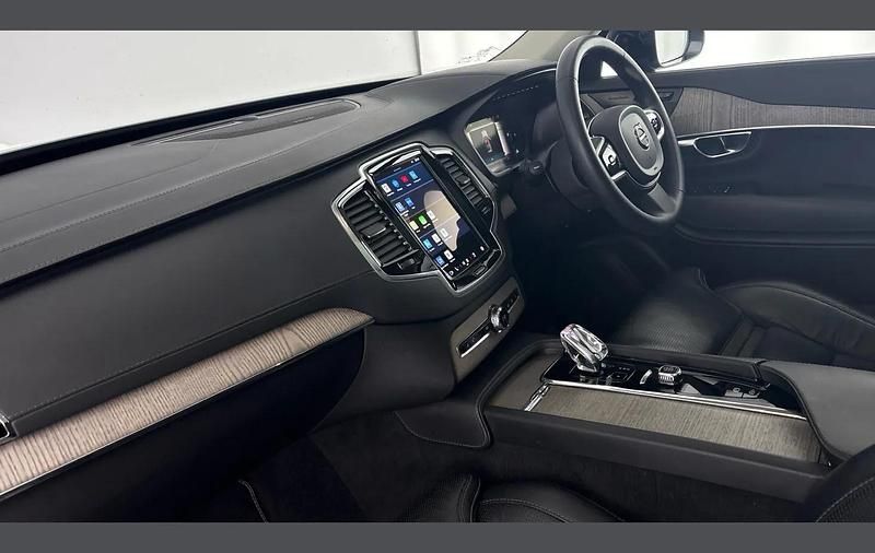 Used Volvo XC90 Plus 247 HP (181 kW) 2022 Grey SUV