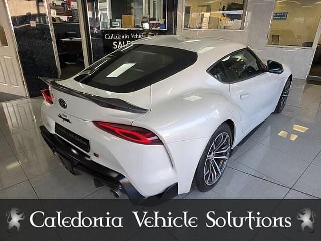 Used Toyota Supra 258 HP (189 kW) 2021 White Coupe