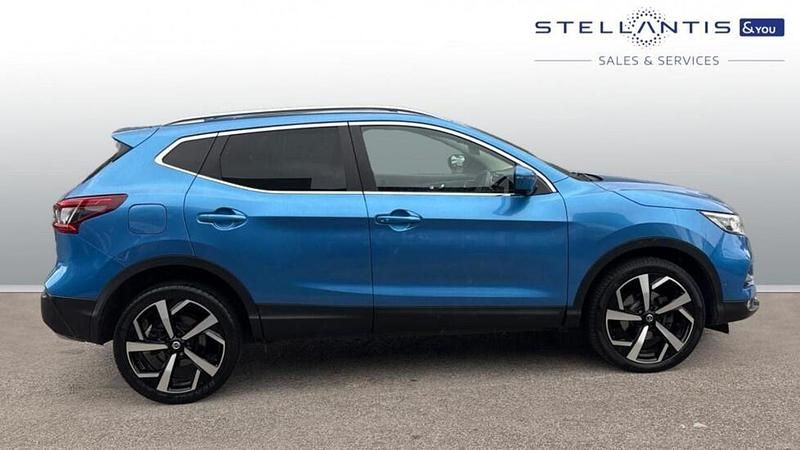 Blue Used 2019 Nissan Qashqai S SUV | £11,647 (Good price) - Image 1/4