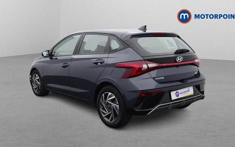 Used Hyundai i20 Advanced 101 HP (74 kW) 2025 Grey Hatchback