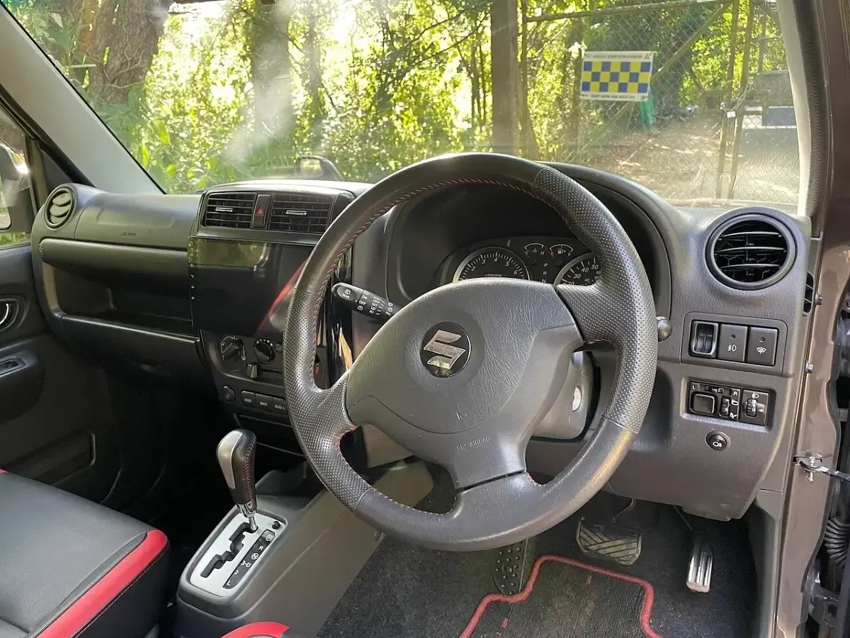 Used Suzuki Jimny SZ4 85 HP (62 kW) 2013 Grey SUV