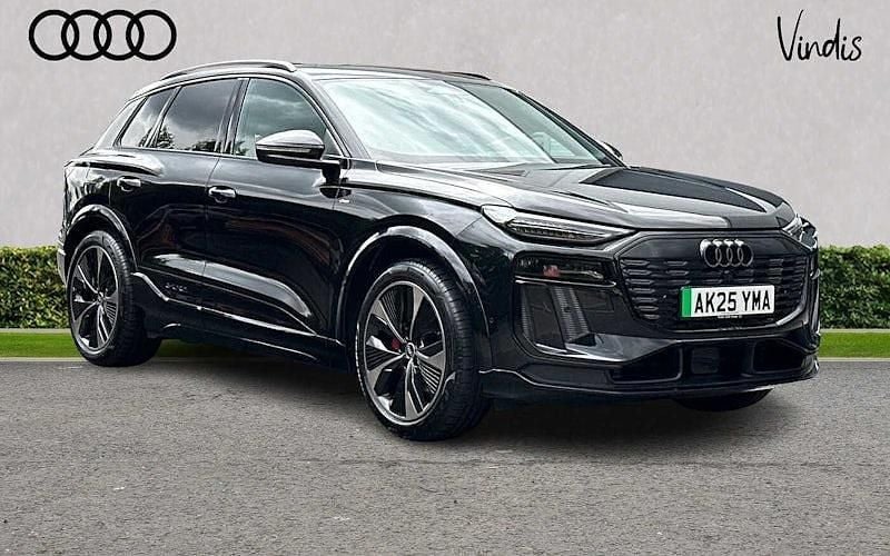 Used 2025 Audi Q6 e-tron Sport SUV | £54,900 (Good price) - Image 1/4