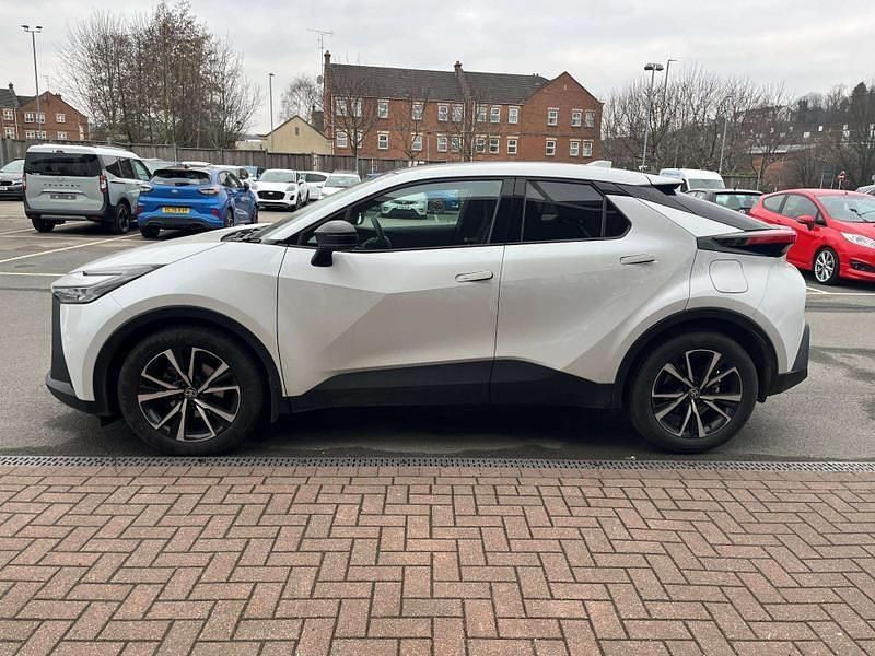 Used Toyota C-HR Design 2023 White SUV