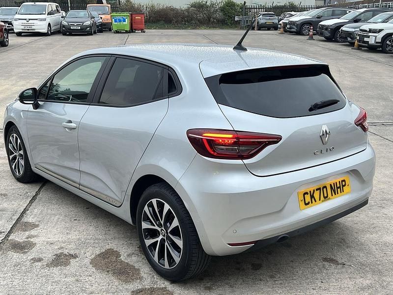 Used Renault Clio V Iconic 100 HP (73 kW) 2020 Mercury  Hatchback