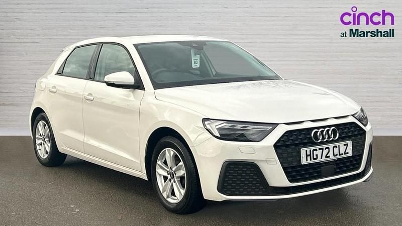 Used Audi A1 Design 95 HP (69 kW) 2022 White SUV