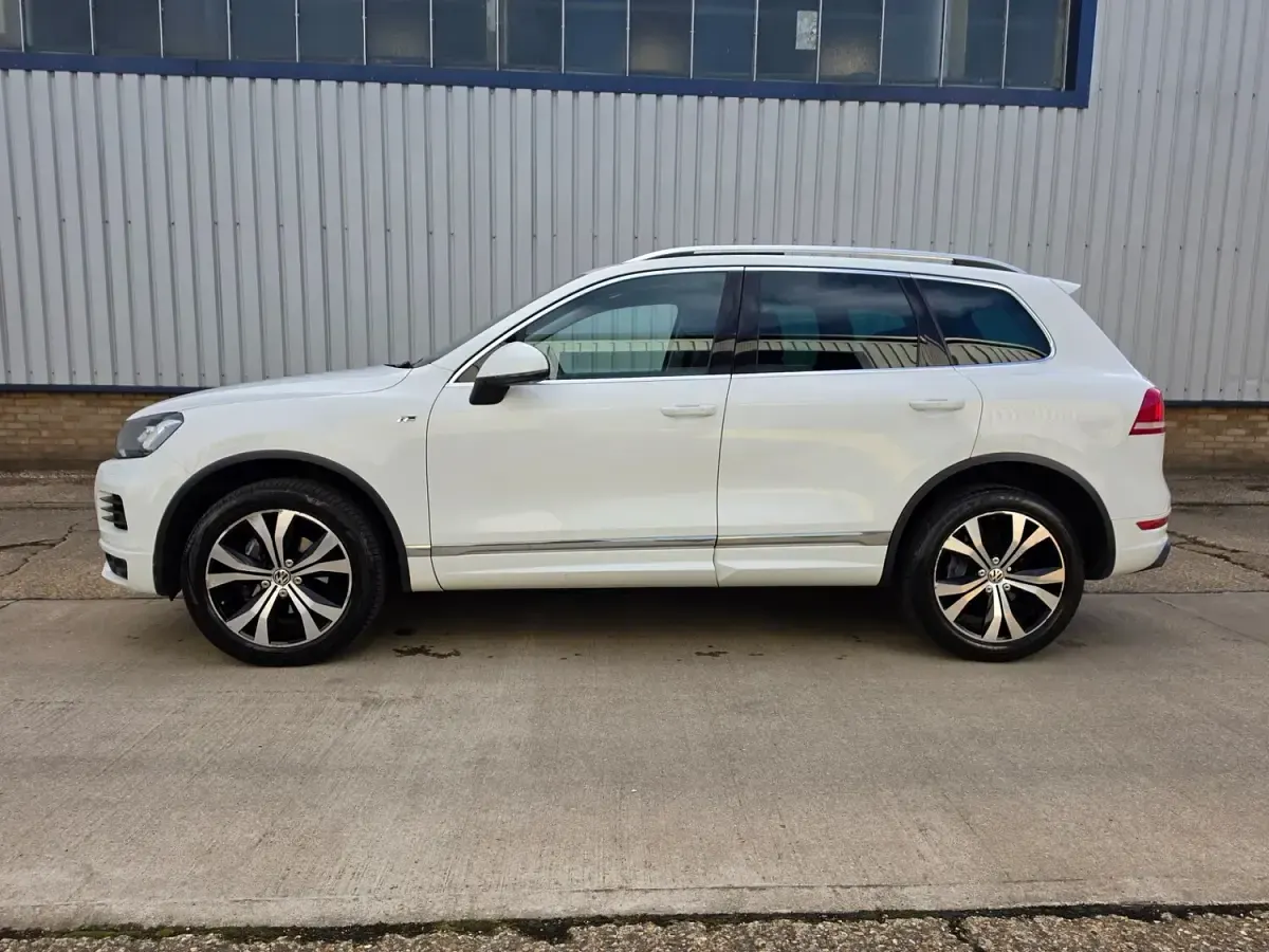 Used VW Touareg R-line 245 HP (180 kW) 2014 White SUV