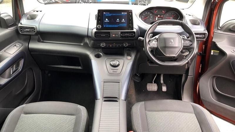 Second-hand Peugeot Rifter Allure 127 CP (93 kW) 2020 Monovolum