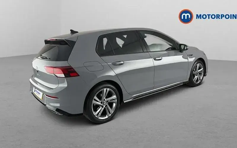 Used VW Golf VIII R-line 150 HP (110 kW) 2024 Hatchback