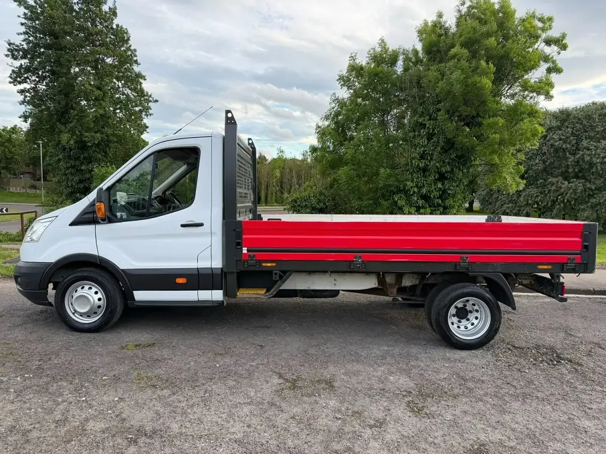 Used Ford Transit 125 HP (91 kW) 2017 White Cabriolet