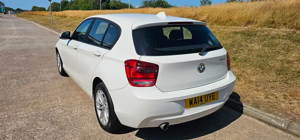 Used BMW 116 Comfort Edition 2014 White Hatchback