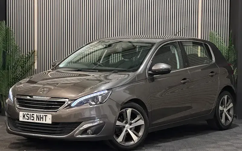 Used Peugeot 308 Allure 131 HP (96 kW) 2020 Hatchback