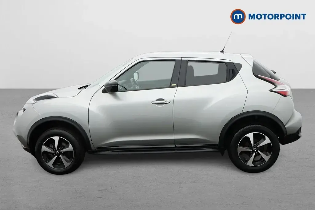 Used Nissan Juke 113 HP (83 kW) 2018 Silver SUV