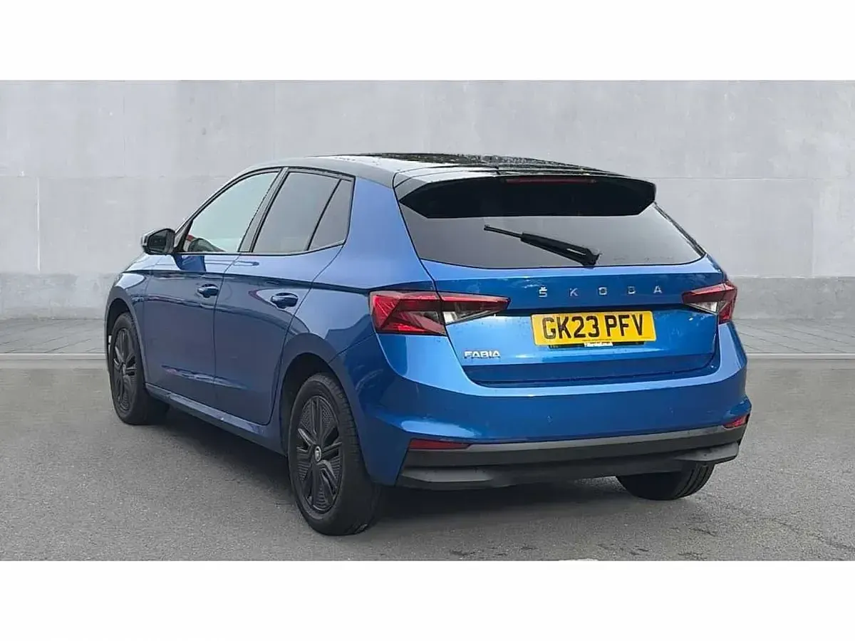 Used Skoda Fabia Colour Edition 95 HP (69 kW) 2023 Race blue metallic  black roof  Hatchback