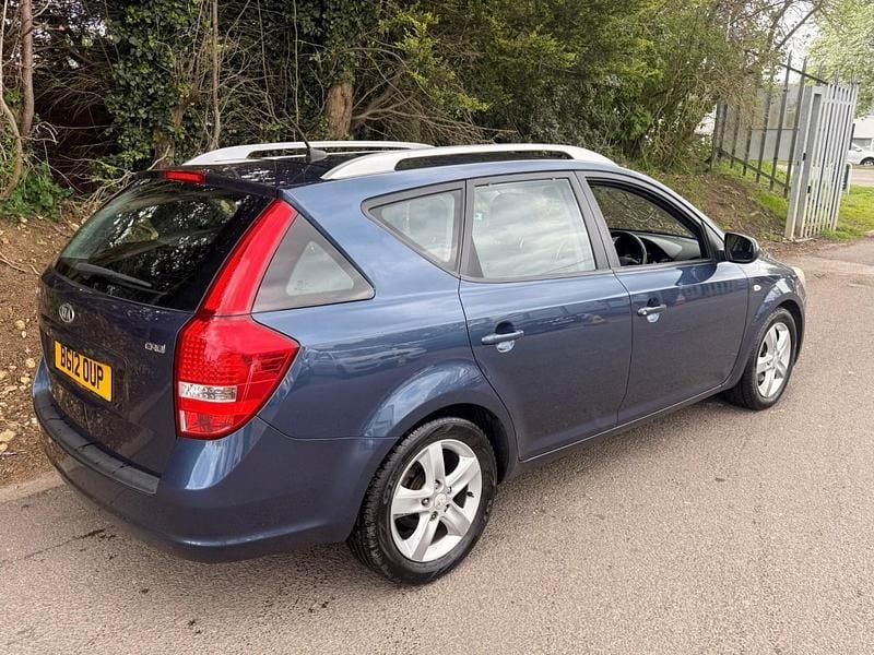 Używany Kia Ceed 2012 Niebieski Hatchback