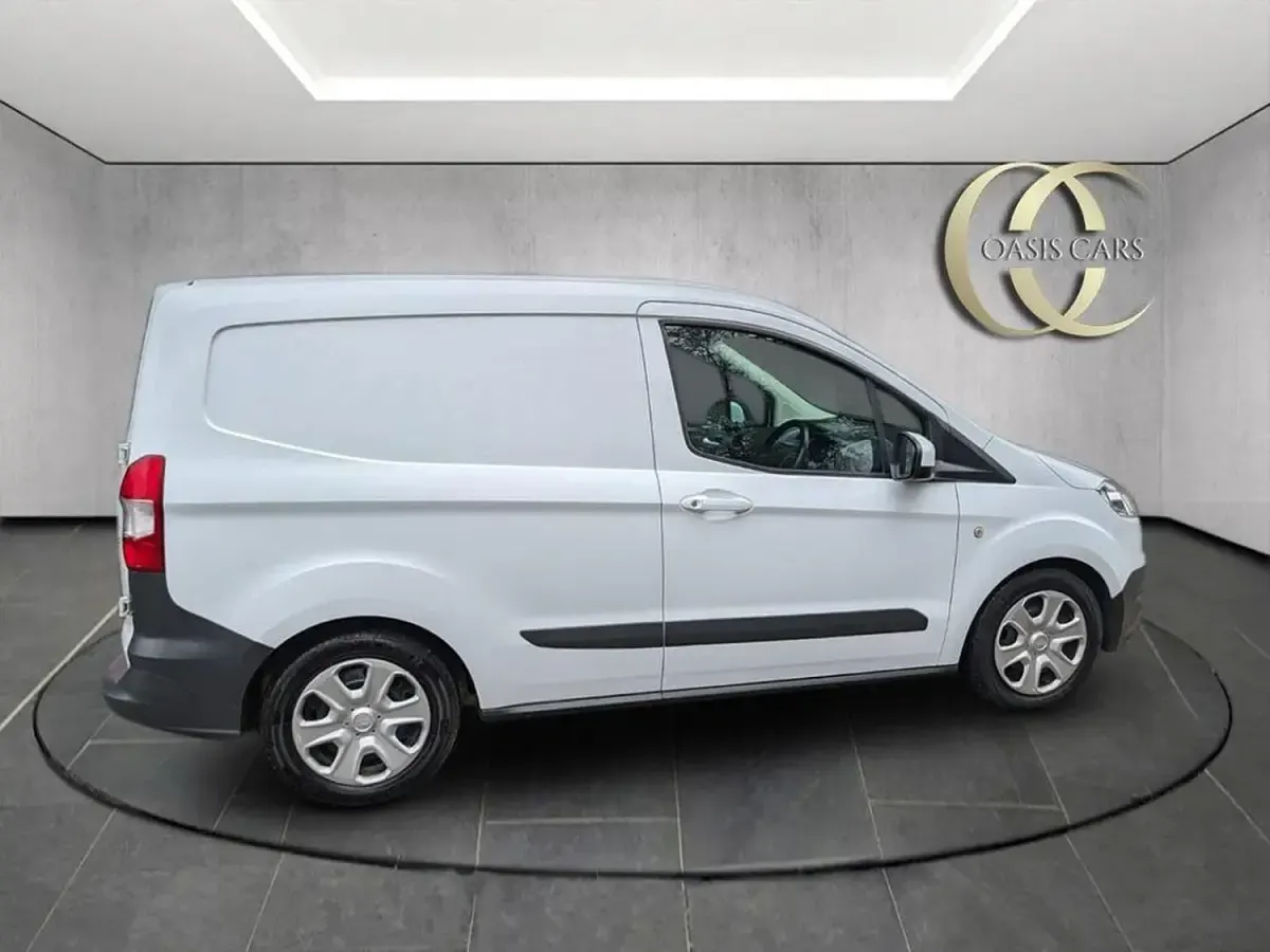 Second-hand Ford Transit Trend 2015 Alb Van