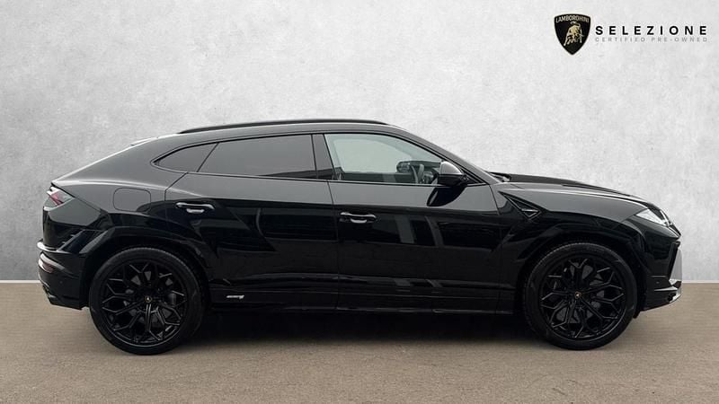 Used Lamborghini Urus 666 HP (489 kW) 2025 Black SUV