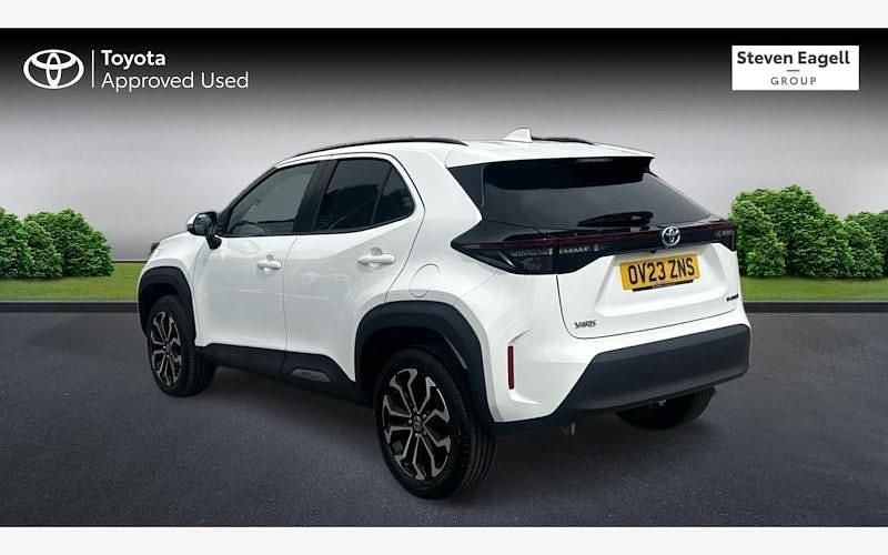 Used Toyota Yaris Hybrid Design 116 HP (85 kW) 2025 Estate