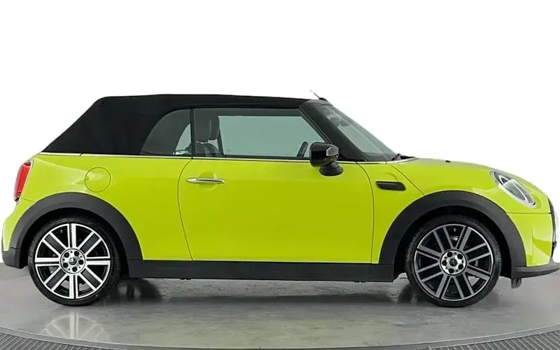 Used Mini Cooper Cabriolet Exclusive 136 HP (100 kW) 2022 Yellow Cabriolet