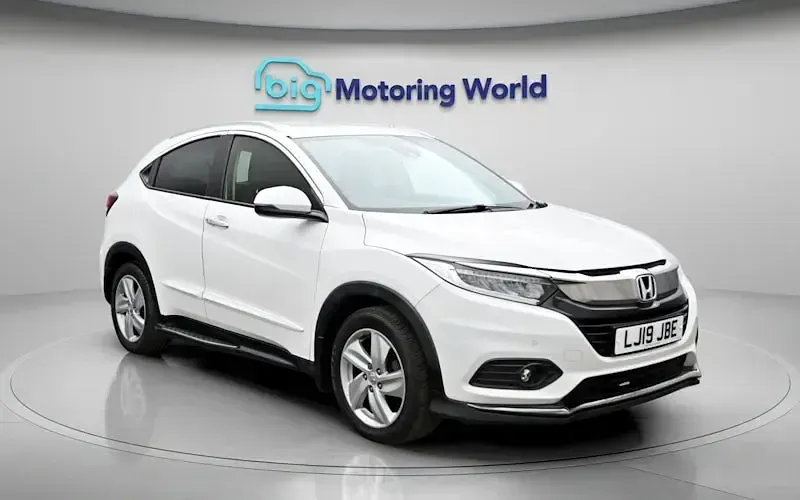 Second-hand Honda HR-V Hybrid 131 CP (96 kW) 2021 SUV