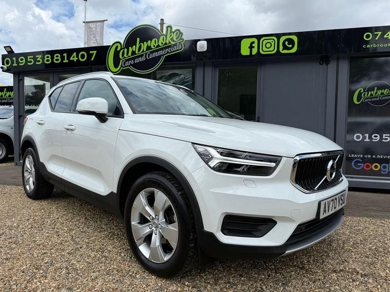 Used Volvo XC40 Momentum 163 HP (119 kW) 2020 White SUV