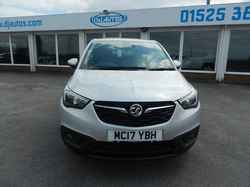 Used Vauxhall Crossland X S 110 HP (80 kW) 2017 Silver SUV